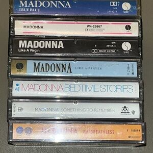 MADONNA CASSETTE LOT (7)